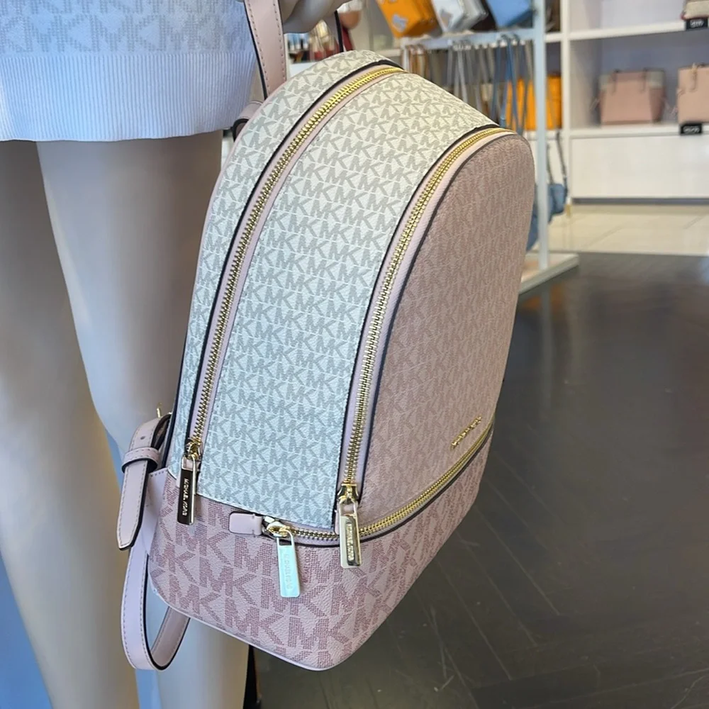 MICHAEL KORS Rhea Medm Zip Color-Block Signature Logo Backpack
PWD BLSH MLT
NWT - Picture 15 of 16